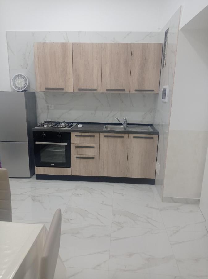 Dea'S Home Наполи Екстериор снимка