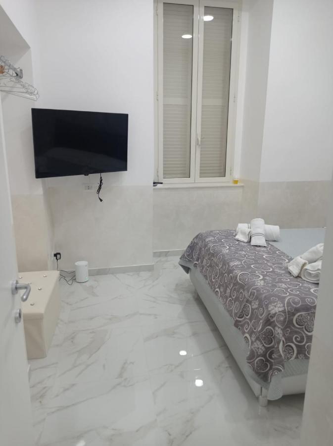 Dea'S Home Наполи Екстериор снимка